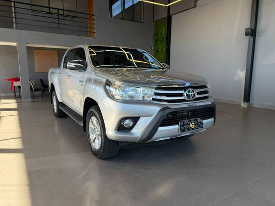 TOYOTA HILUX 2.7 SRV 4X2 CD 16V FLEX 4P AUTOMÁTICO
